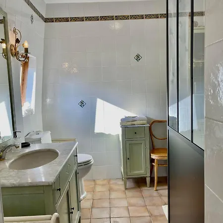 Le Clos Des Princes 3*