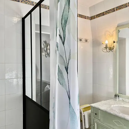 Frühstückspension Le Clos Des Princes 3*